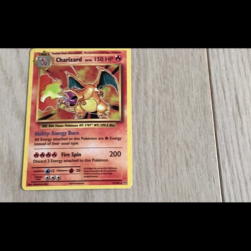 Charazard evolution holo 
Pokémon card 11/108